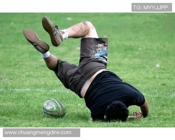 足球明星搞笑片场视频大集合让你捧腹大笑的精彩瞬间回顾